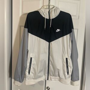 Pre-Owned Men’s XL Nike Black/White/Gray Jacket